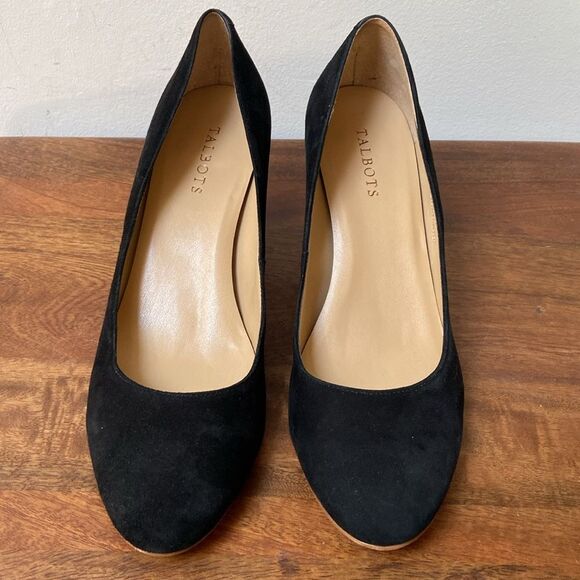 Talbots Classic Black Suede Pumps - Picture 6 of 10
